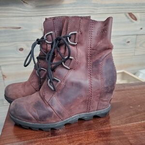 SOREL NL3018-908 JOAN OF ARCTIC WOMENS USA 7.5 BROWN LEATHER ANKLE BOOTS